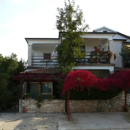 Apartment Finida