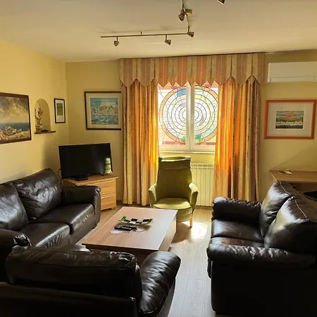 Finida Apartment *